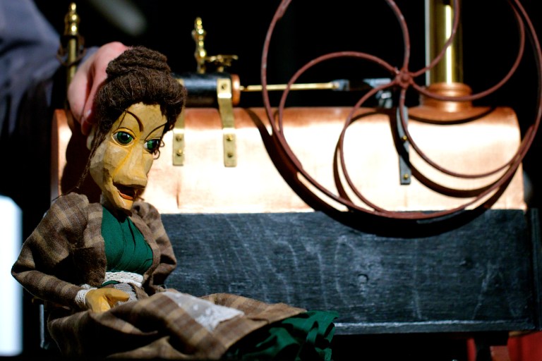 b002d8def7-Beatrice_20140513_Original_156